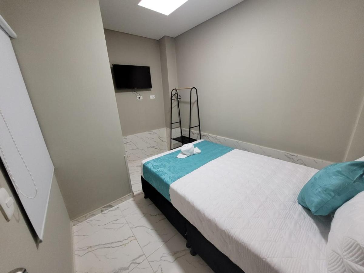 Hotel Luxem Богота Экстерьер фото
